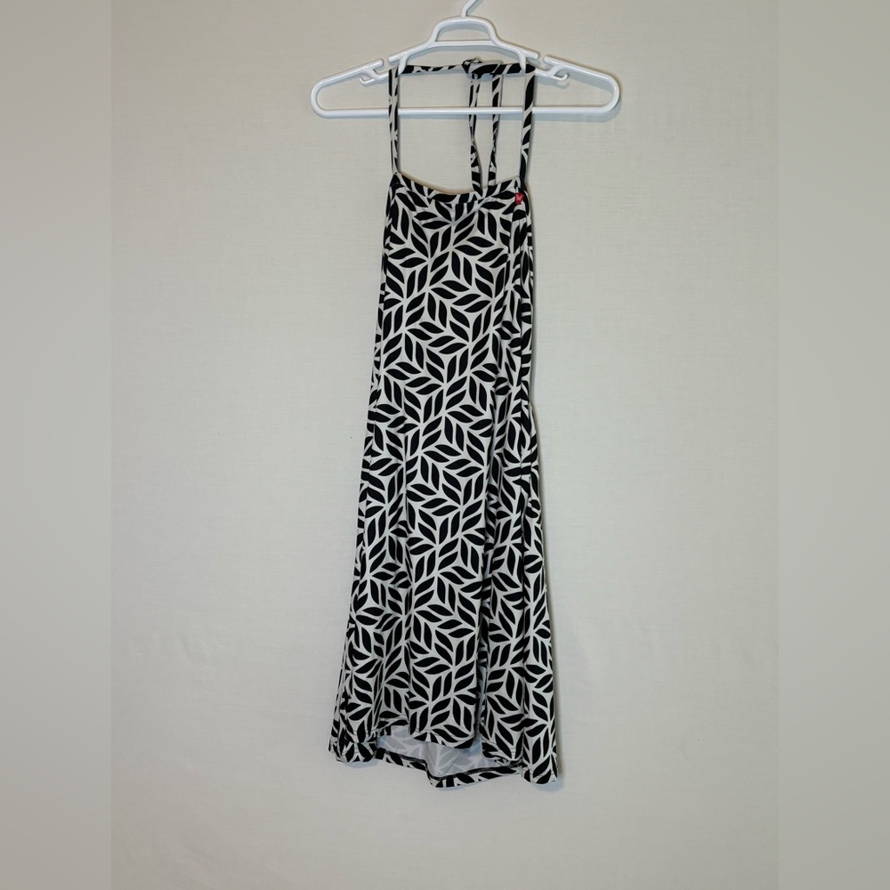 The Undress V7 Black and White Geometric Dress